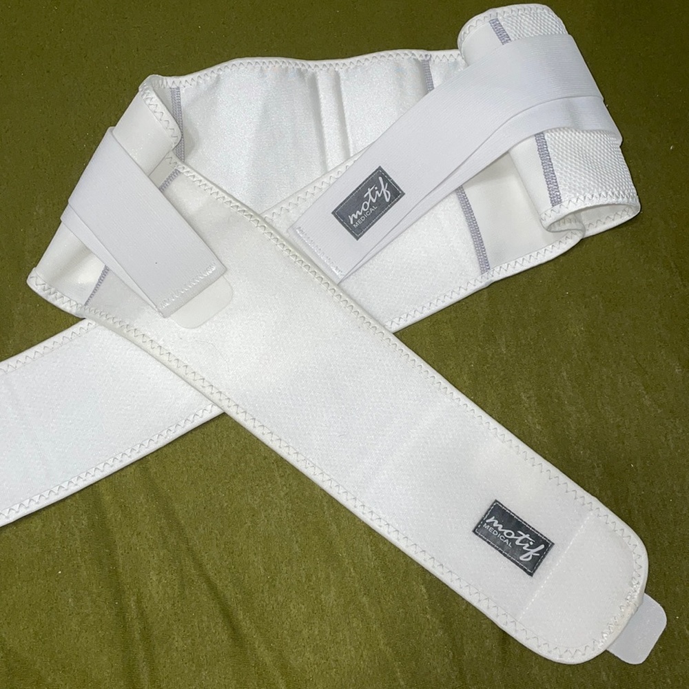 Motif medical belly support band